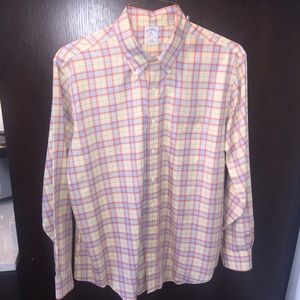 Brooks Brothers: Men’s Button Down (XL)